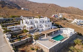 Bohemian Blue Villa - 7 Bdrm - Beach In 200M - Mg Villas
